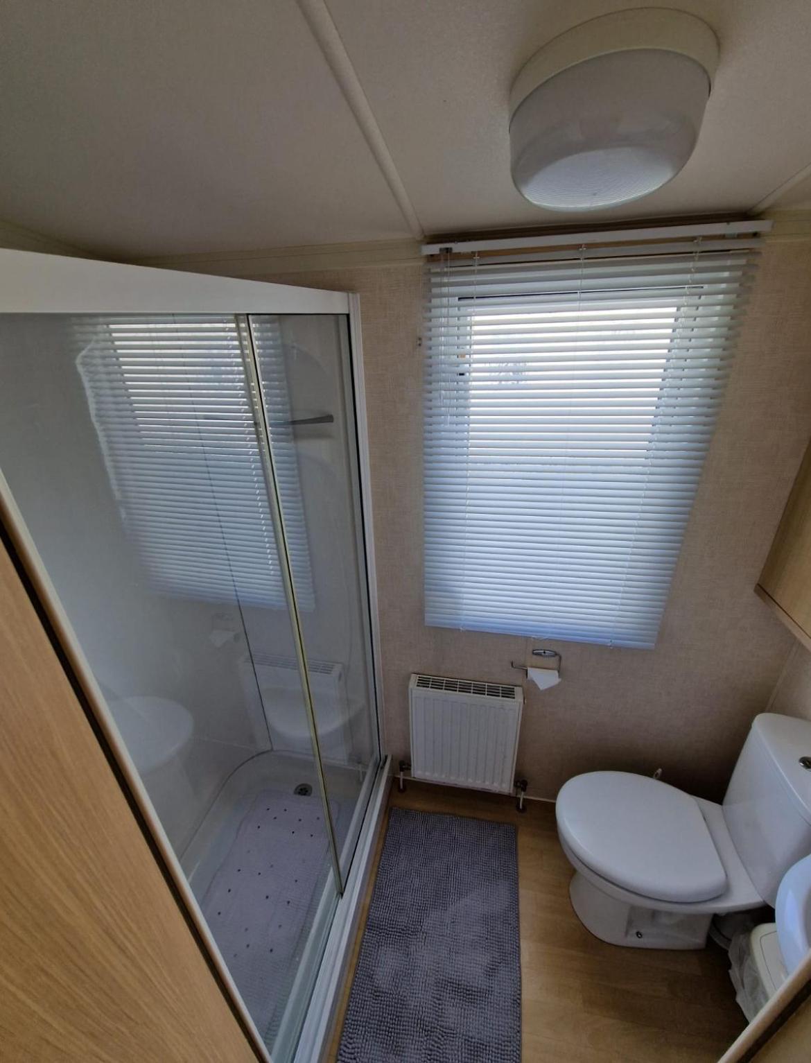 Cozy 2 Bedroom Static Caravan In Clarach Bay , Aberystwyth Exterior photo